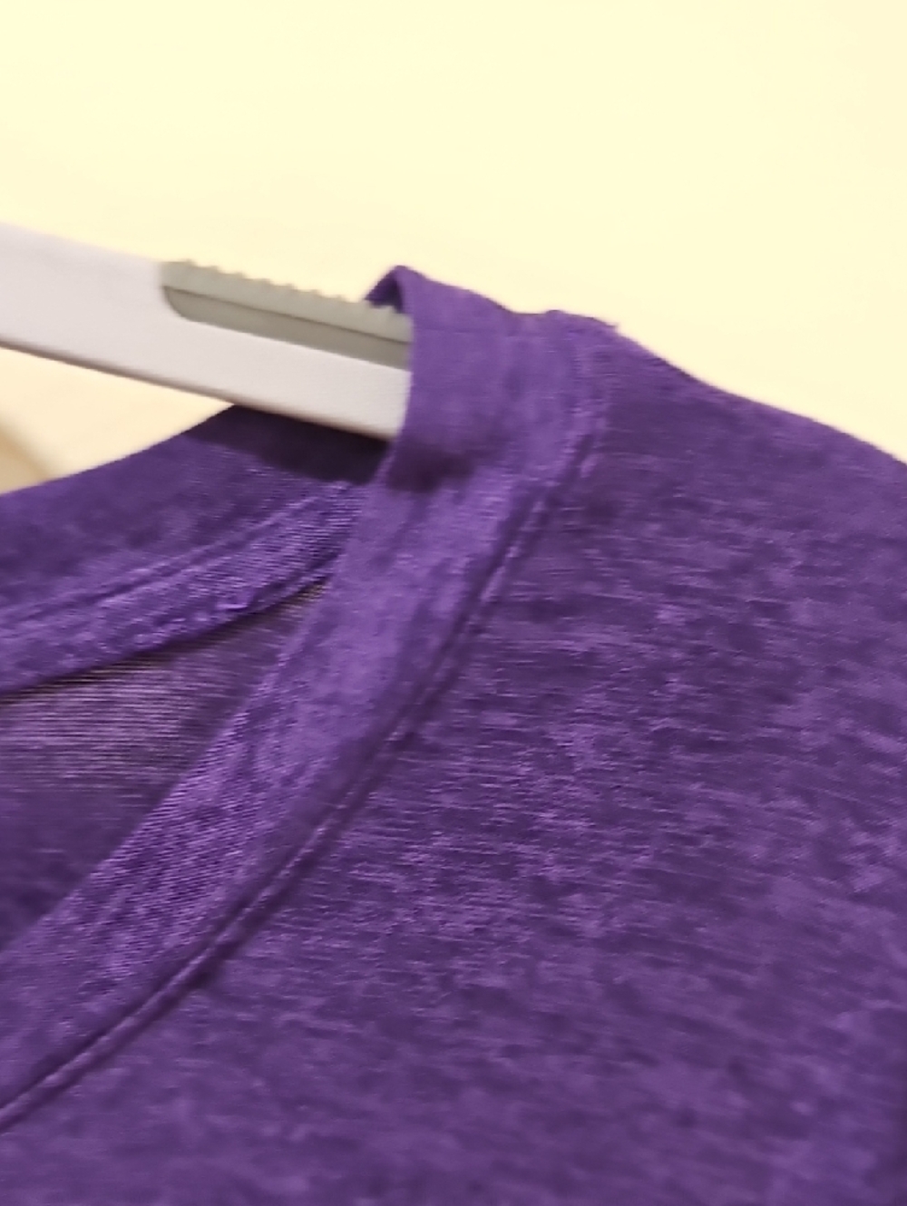 Beyond Yoga Featherweight On The Down Low Tee; NWT; Size XL - Picture 5 of 7